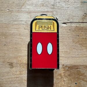 Character Trash Bin Pin - Mickey Mouse Disney Pin Pack